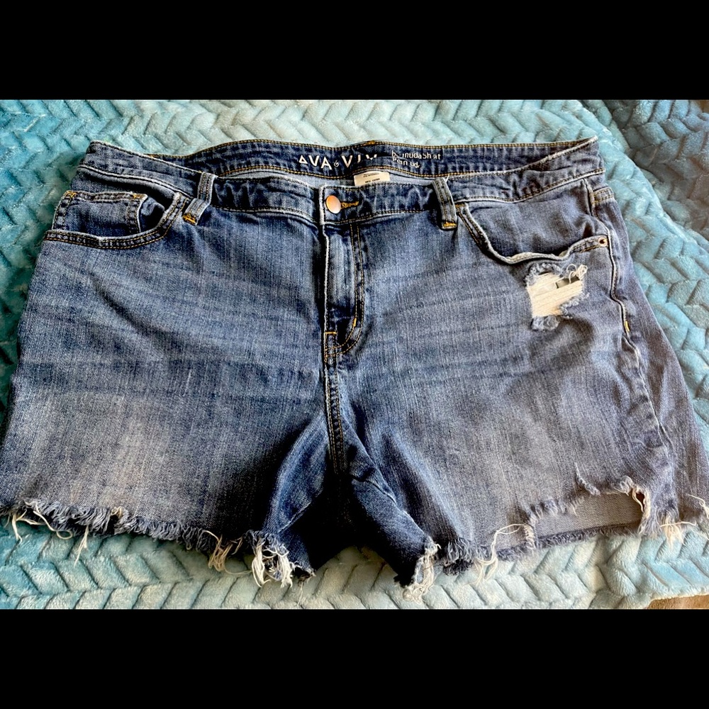 Ava and Viv shorts